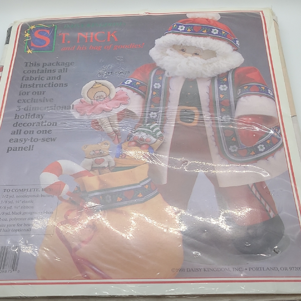 Daisy Kingdom St. Nick Sewing Kit - Red and White